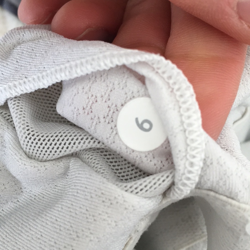 Lululemon tank top - Picture 3 of 3